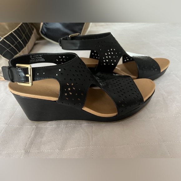 Dr. Scholl’s Advanced Comfort Collection Black Wedge Sandal - Picture 1 of 3